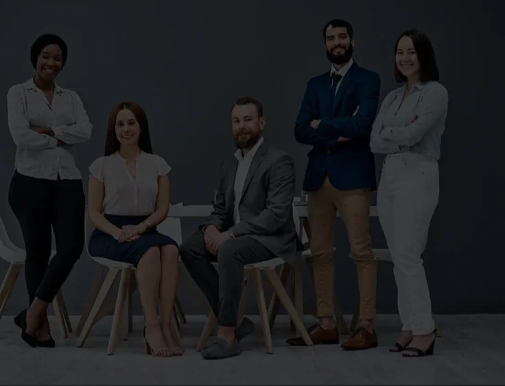 Equipe de profissionais de consultoria empresarial